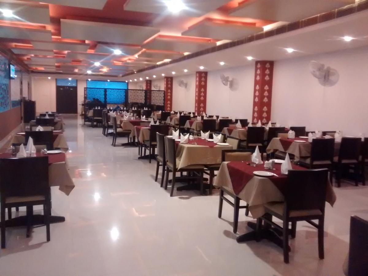 Rewāri Bilberry Hotel מראה חיצוני תמונה