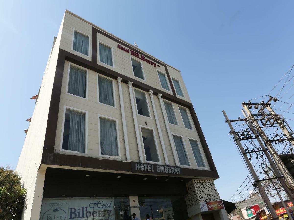 Rewāri Bilberry Hotel מראה חיצוני תמונה