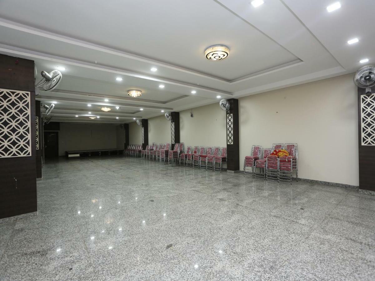 Rewāri Bilberry Hotel מראה חיצוני תמונה