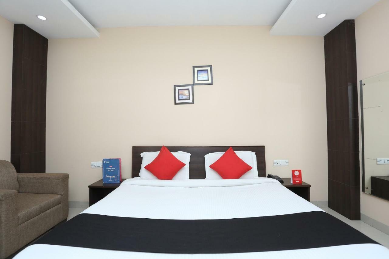 Rewāri Bilberry Hotel מראה חיצוני תמונה